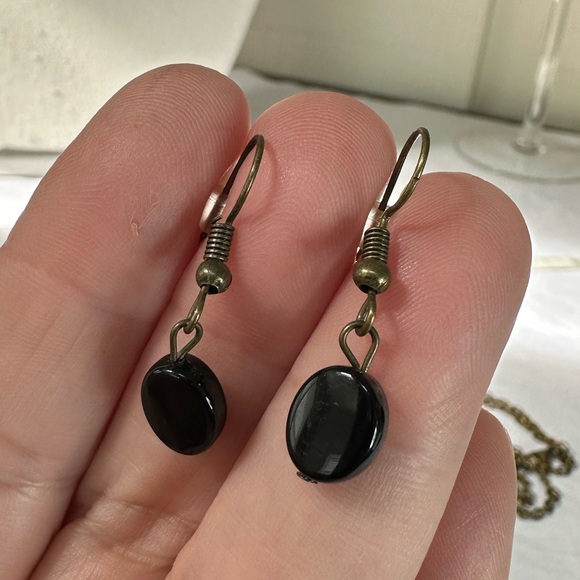 Long antique goldtone oval medallion pendant necklace set - Picture 8 of 8